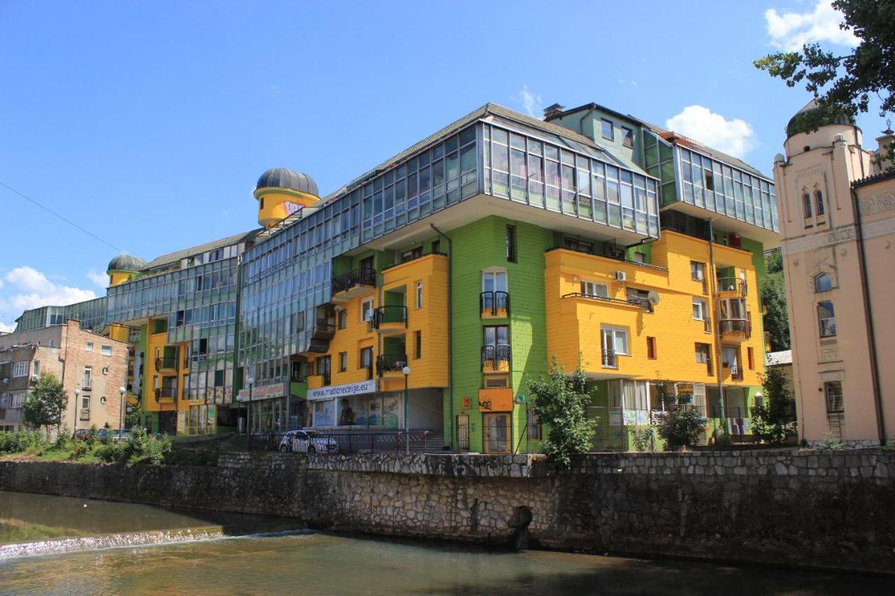 Papagajka Art And Fun Apartment Sarajevo Exterior photo